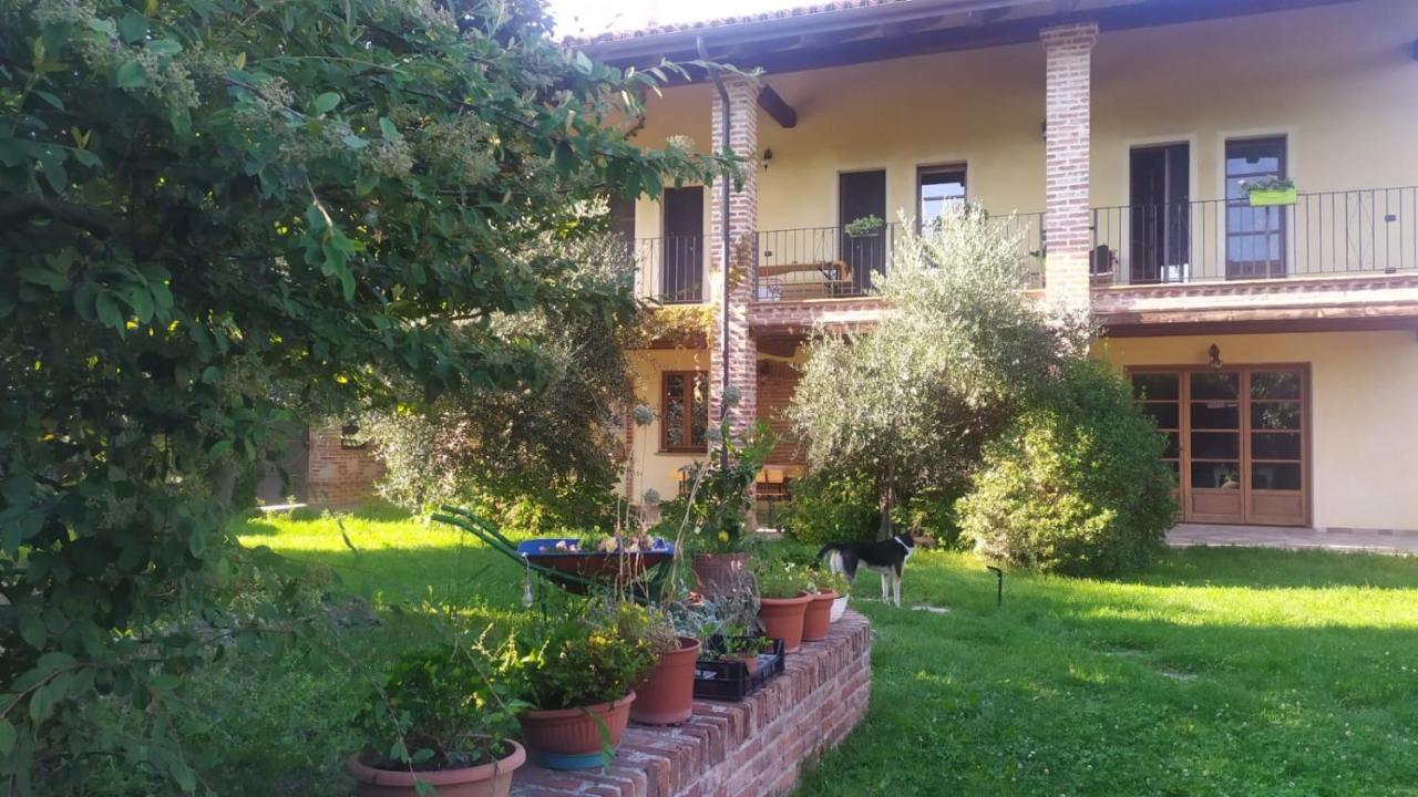 B&B Naturin - Cascina Colombaro Lauriano 외부 사진