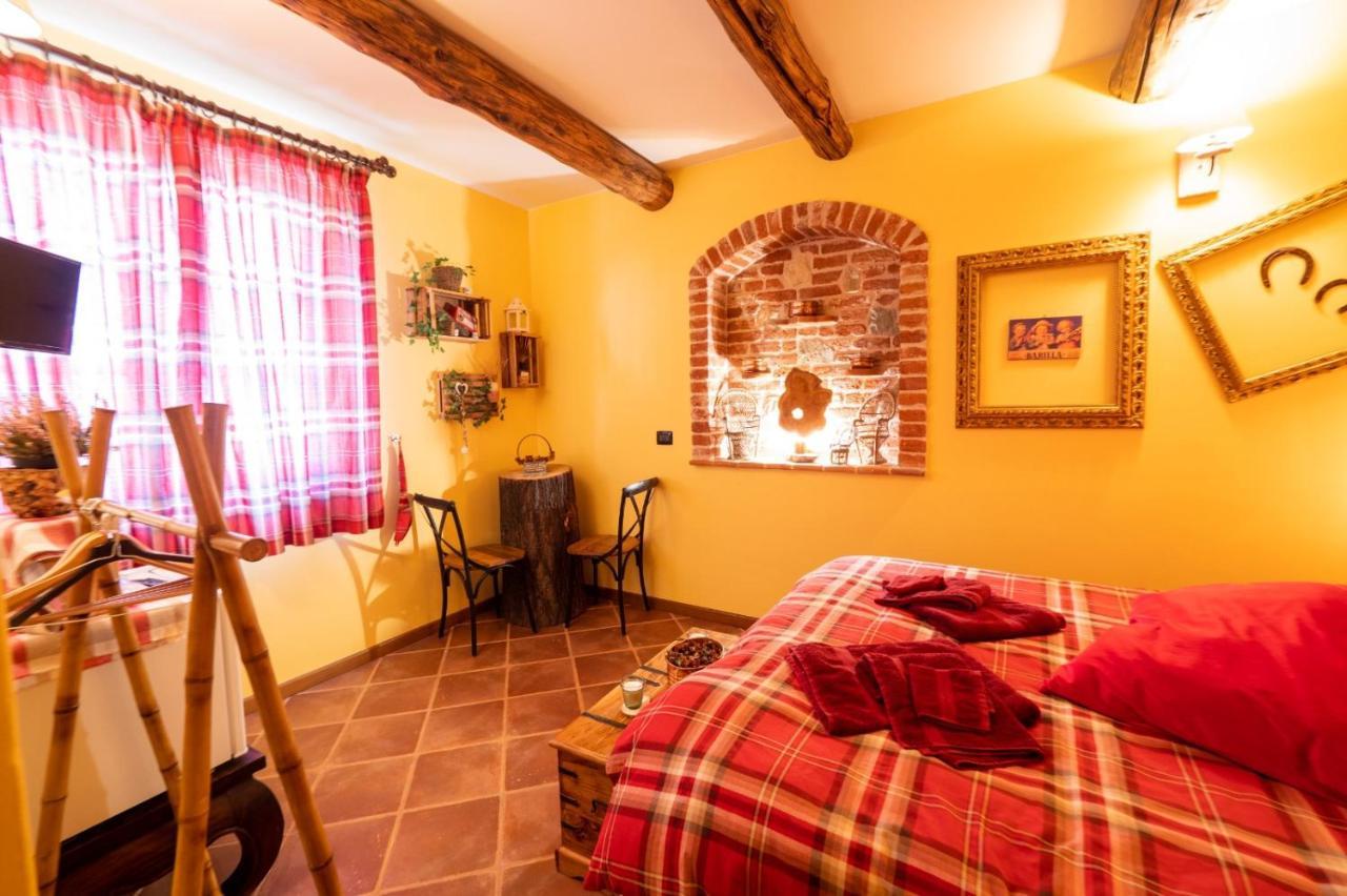 B&B Naturin - Cascina Colombaro Lauriano 외부 사진